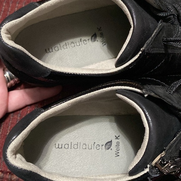 WALDLAUFER “WEITE K” BLACK FLORAL PATTERN SNEAKERS - Picture 4 of 14